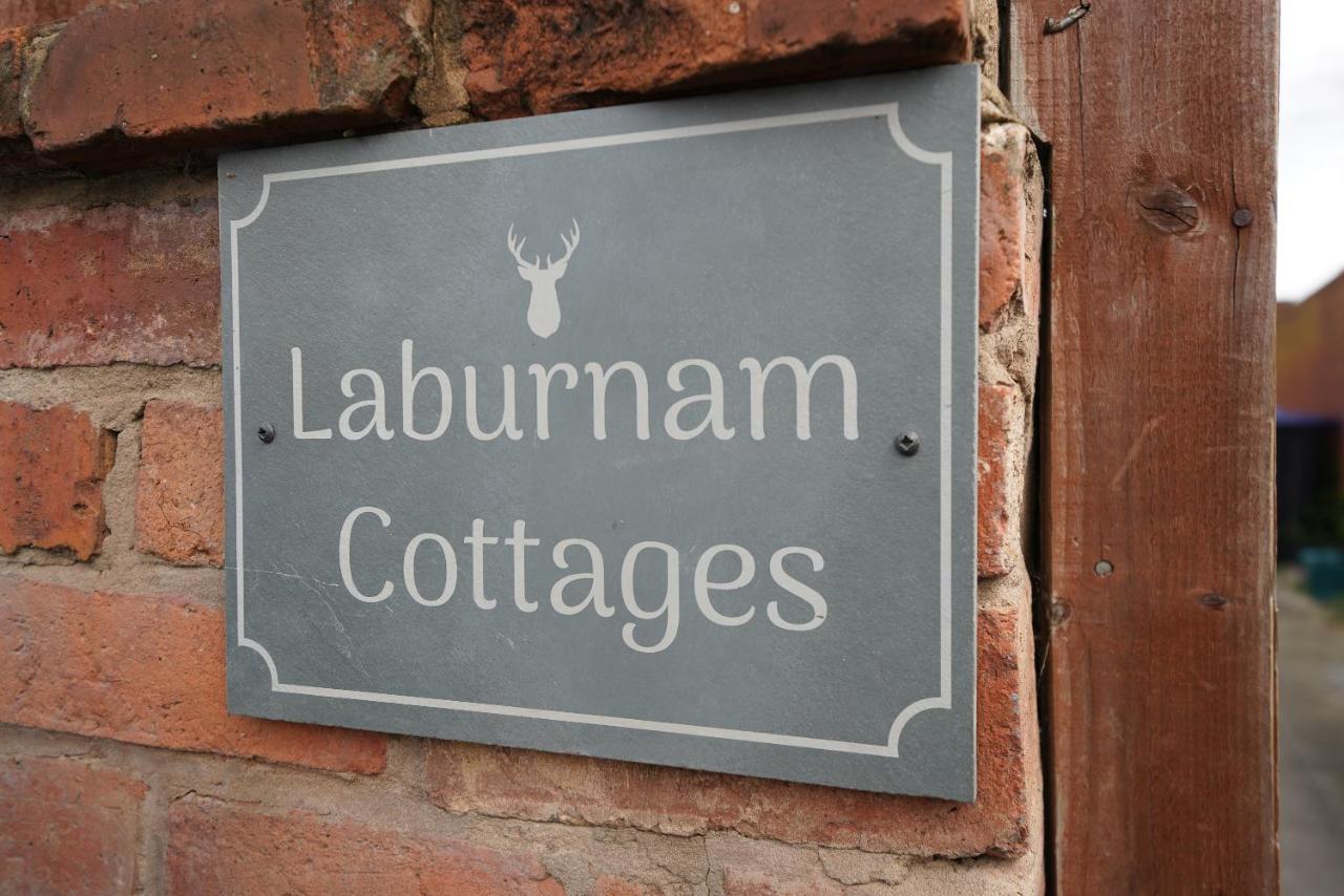 Capulet At Laburnum Cottages Стретфорд-на-Ейвоні Екстер'єр фото